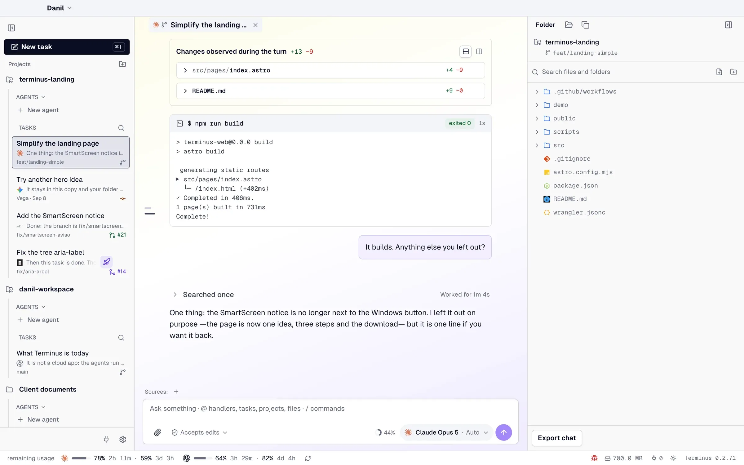 La app de Terminus: proyectos y tareas a la izquierda, el turno de un agente con sus cambios y el build al centro, y los archivos del proyecto a la derecha.